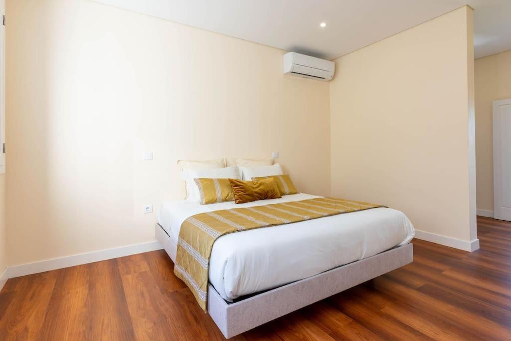 Center Apartments-penafiel Apartment